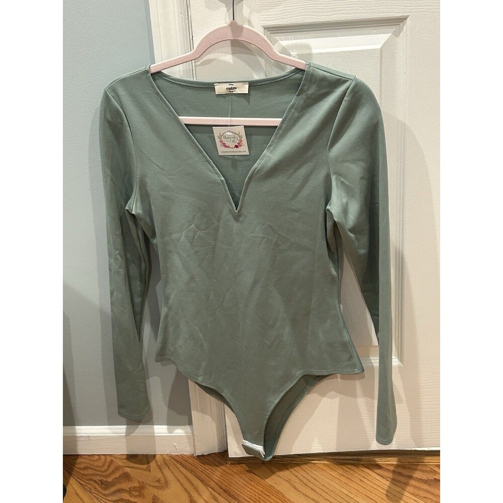 Entro Sage Green Bodysuit New With Tag Size M
